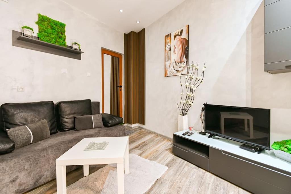 Velar 1Bdr Apartment София Экстерьер фото